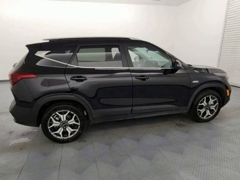 Used 2023 Kia Seltos EX image 8