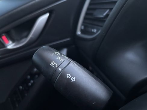 Used 2015 MAZDA MAZDA3 i SV image 28