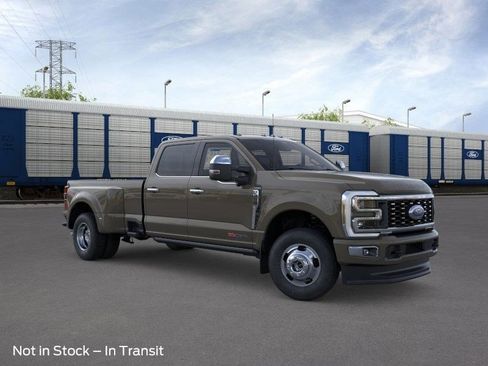 New 2026 Ford F350 4x4 Crew Cab DRW Super Duty image 8
