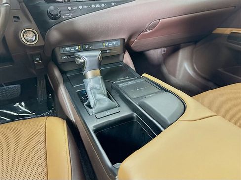 Used 2019 Lexus ES 350 image 25