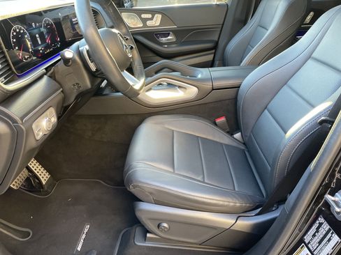 Certified 2025 Mercedes-Benz GLS 450 4MATIC image 21