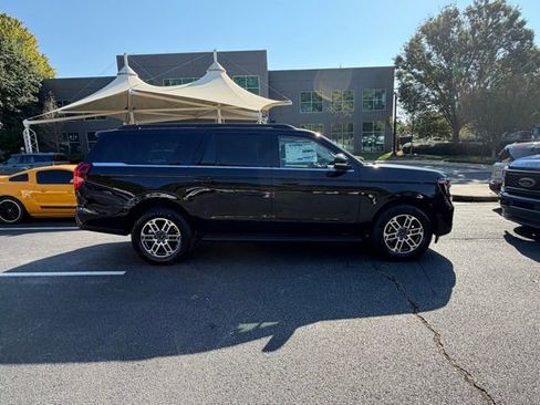 New 2025 Ford Expedition Max Active image 16