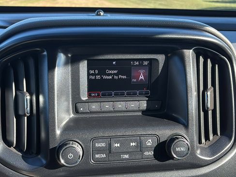 Used 2016 GMC Canyon 4x4 Extended Cab w/ Convenience Package image 14