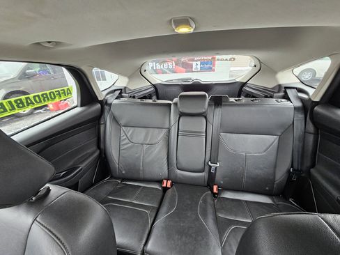 Used 2016 Ford Focus SE w/ Equipment Group 201A image 19