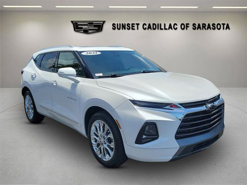 Used 2021 Chevrolet Blazer Premier w/ Driver Confidence II Package FWD image 1