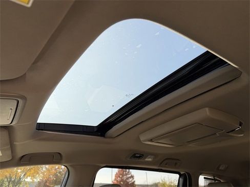 Used 2023 Honda Odyssey Touring image 25