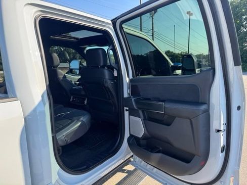 Used 2026 Ford F250 Platinum AWD/4WD image 16