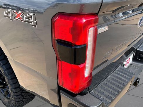 Used 2023 Ford F250 XL w/ STX Appearance Package AWD/4WD image 27
