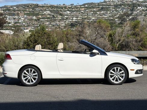 Used 2013 Volkswagen Eos Komfort image 7