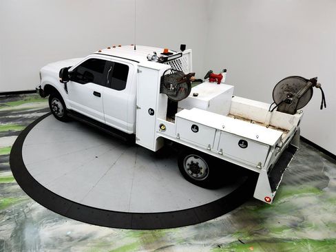 Used 2018 Ford F350 XL image 37