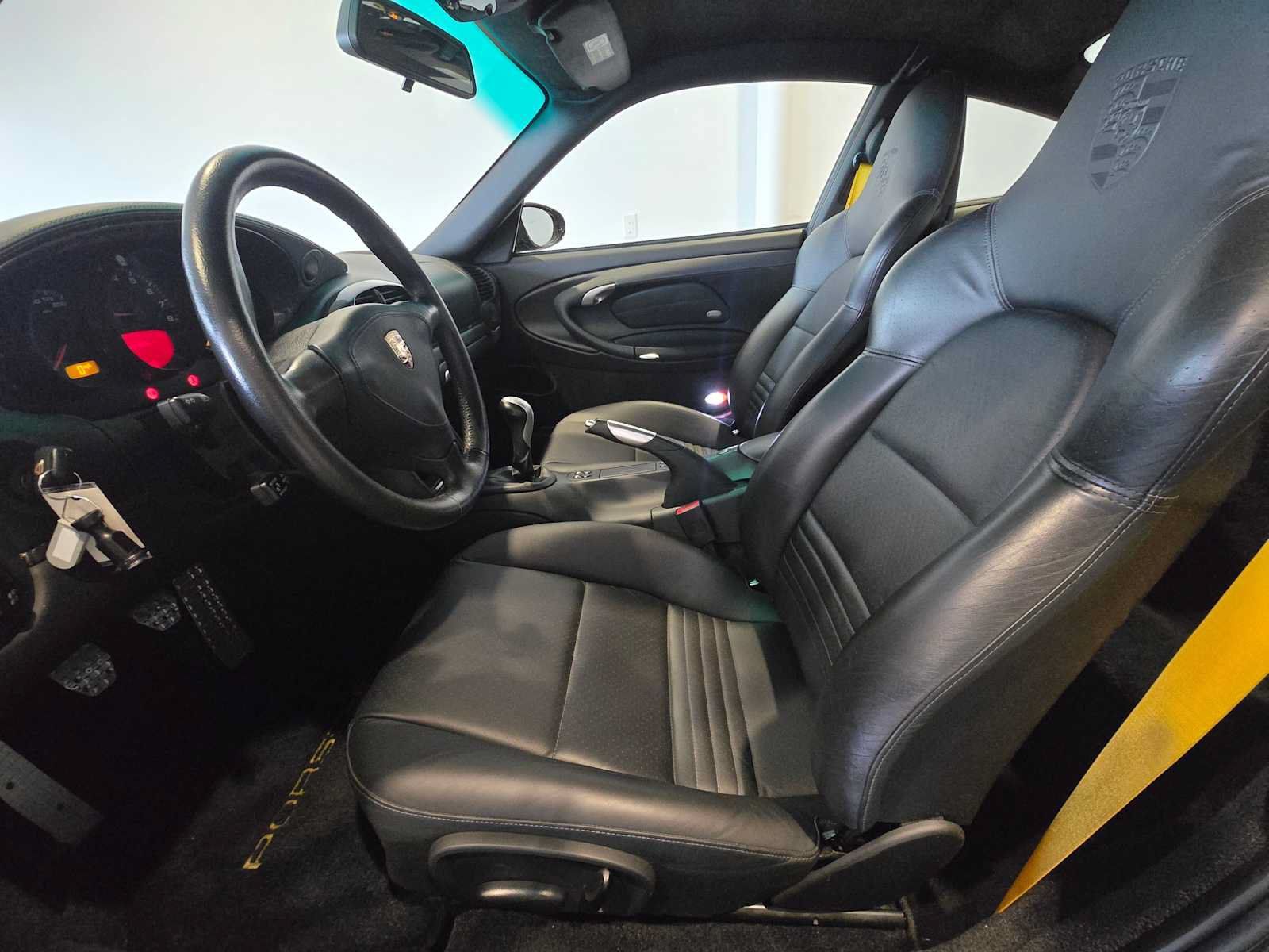 Used 2002 Porsche 911 GT2 RWD image 17