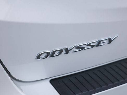 Certified 2025 Honda Odyssey EX-L image 9