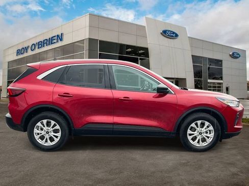 Used 2023 Ford Escape Active image 5