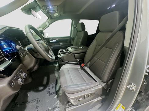 Used 2025 Chevrolet Silverado 1500 LT w/ Z71 Off-Road Package AWD/4WD image 21