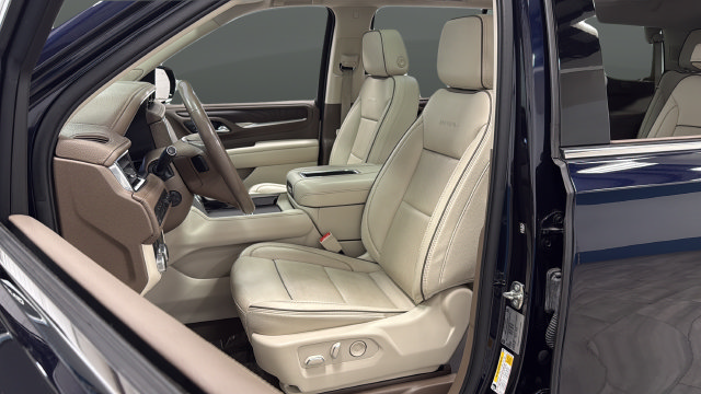 Used 2022 GMC Yukon Denali AWD/4WD image 9