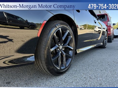 Used 2022 Dodge Charger R/T w/ Blacktop Package image 9