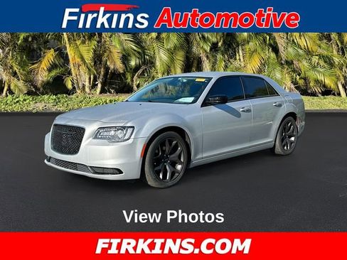 Used 2020 Chrysler 300 Touring w/ Sport Appearance Package image 1