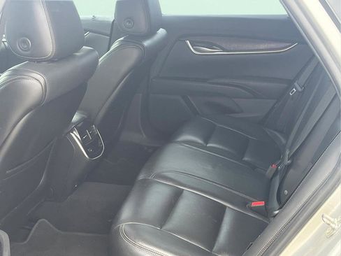 Used 2019 Cadillac XTS Luxury image 17