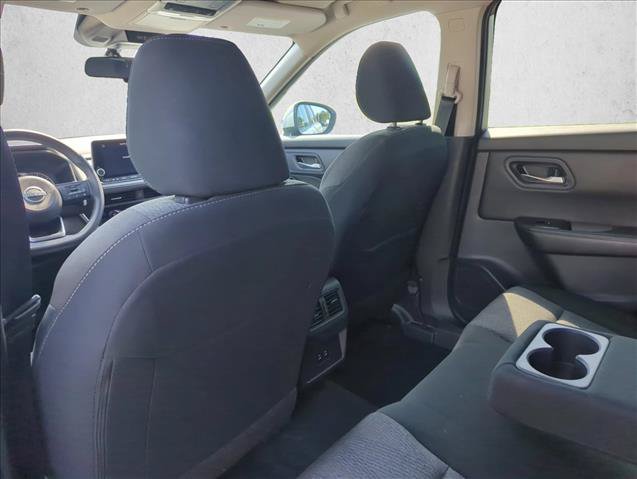 Used 2024 Nissan Rogue SV AWD/4WD image 23