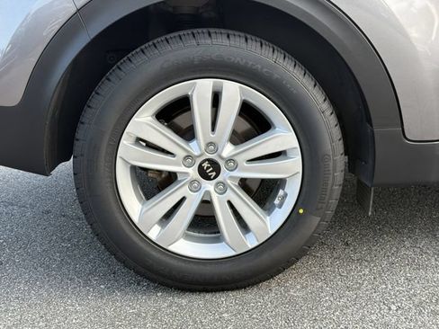 Used 2017 Kia Sportage LX FWD image 17