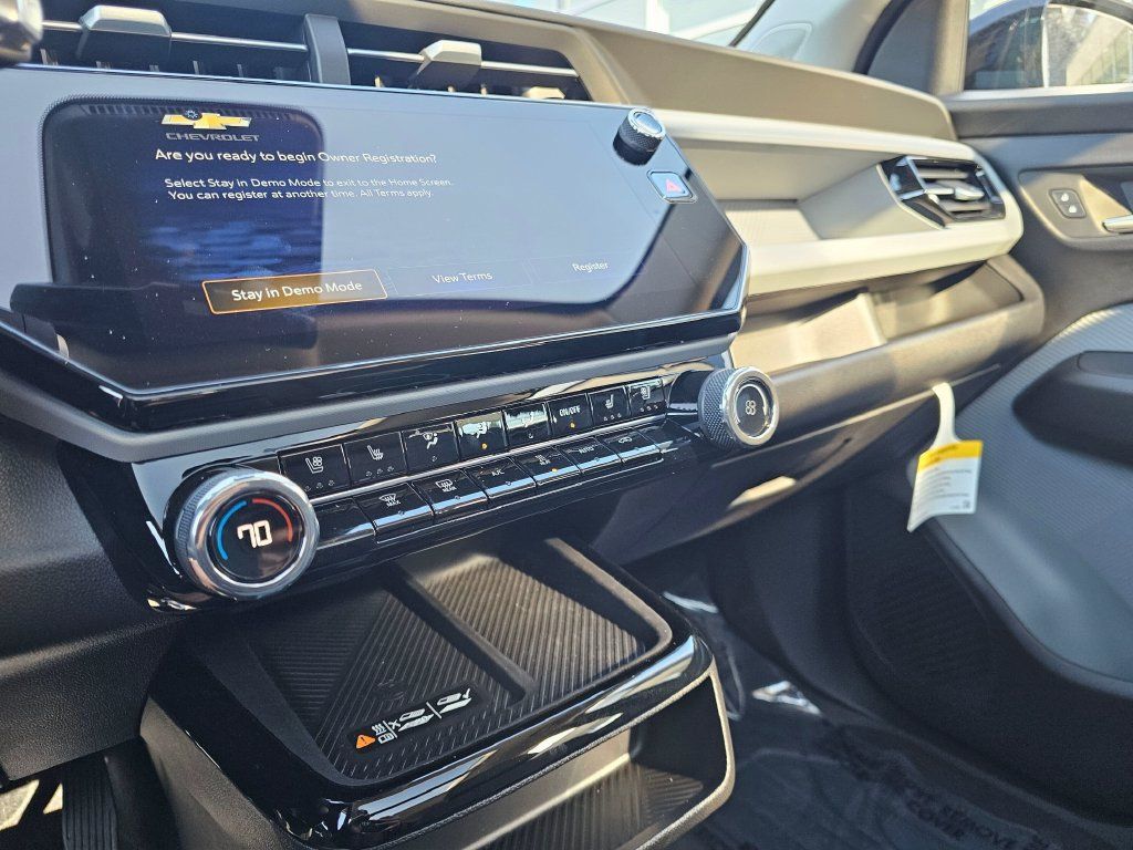 New 2027 Chevrolet Bolt RS w/ Technology Package FWD image 28