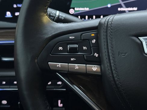 Certified 2024 Cadillac Escalade Premium Luxury Platinum w/ Heavy-Duty Trailer Package image 30