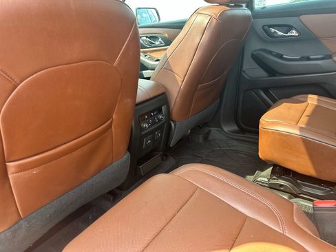 Used 2018 Chevrolet Traverse High Country AWD/4WD image 22