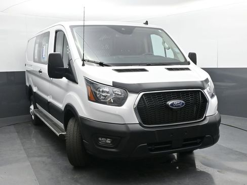 Used 2023 Ford Transit 250 Low Roof AWD w/ Exterior Upgrade Package image 8