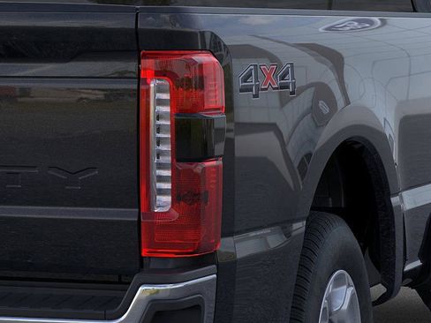 New 2026 Ford F250 XLT w/ 360-Degree Camera Package AWD/4WD image 21