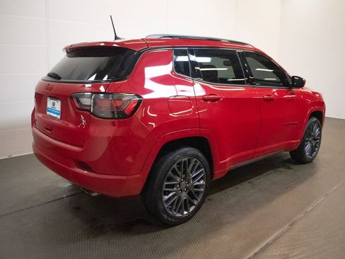 Used 2022 Jeep Compass Limited w/ (RED) Package AWD/4WD image 4