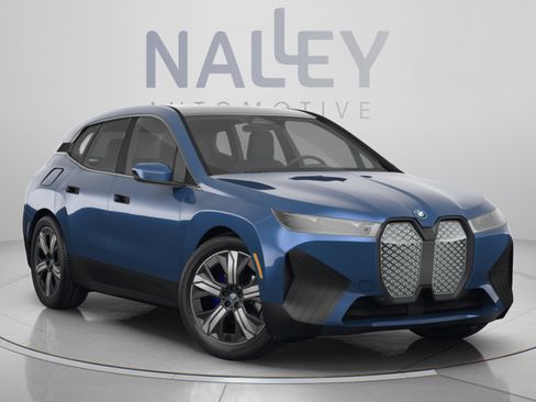 Used 2023 BMW iX xDrive50 w/ Premium Package AWD/4WD image 8