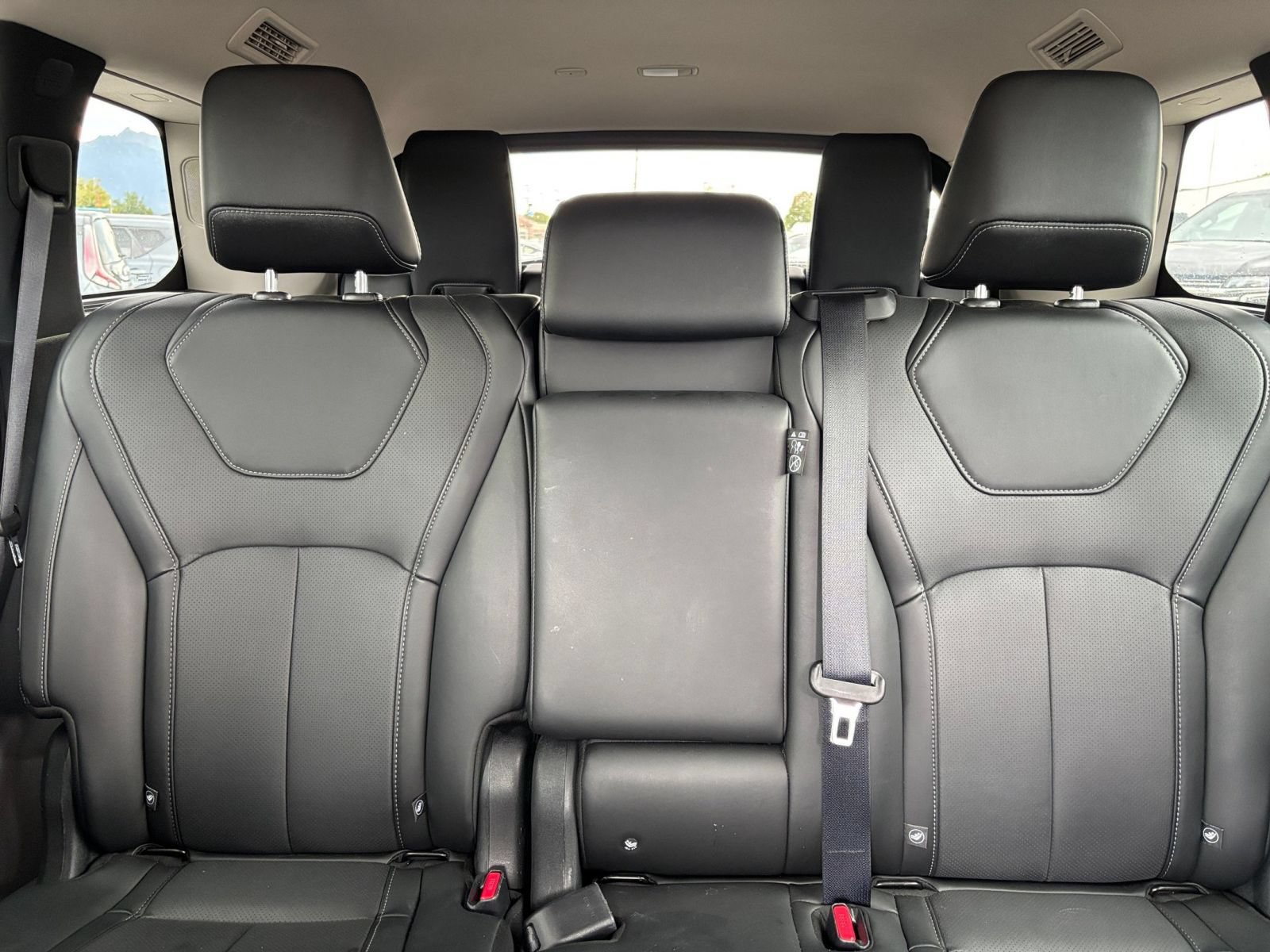 Used 2026 INFINITI QX60 Luxe AWD/4WD image 42