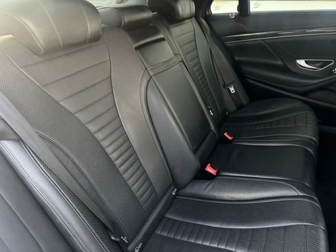 Used 2020 Mercedes-Benz S 560 Sedan w/ AMG Line Exterior image 23