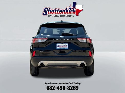 Used 2022 Ford Escape SE w/ Convenience Package FWD image 7