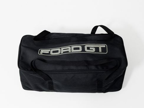 Used 2006 Ford GT RWD image 84