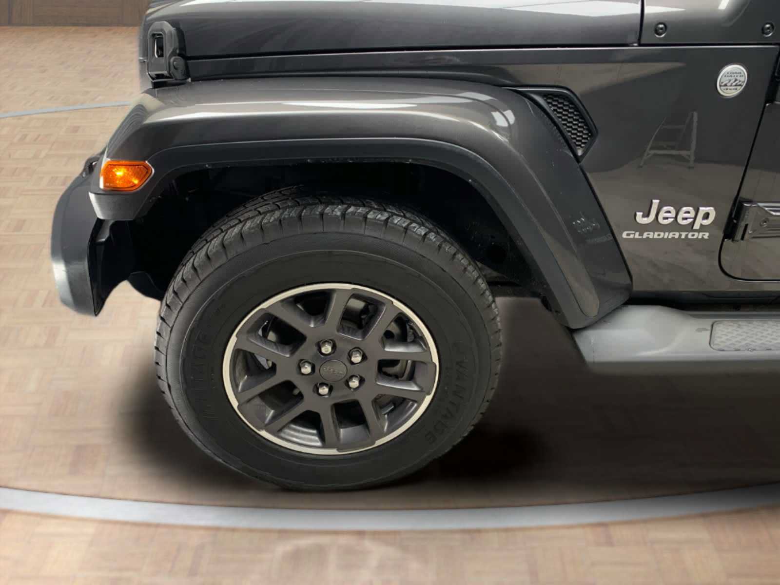 Used 2020 Jeep Gladiator Overland AWD/4WD image 31