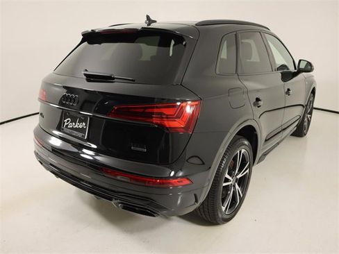 Certified 2025 Audi Q5 Prestige image 5