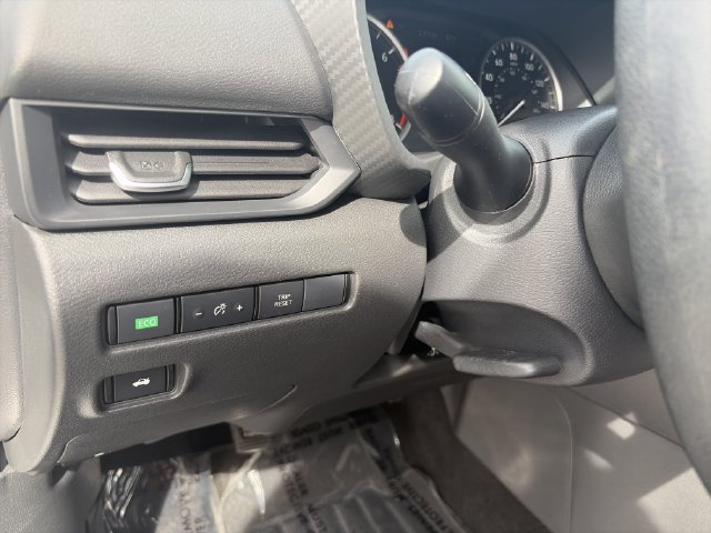 Used 2025 Nissan Sentra S FWD image 18