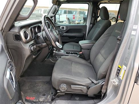 Used 2020 Jeep Wrangler Unlimited Sahara image 12