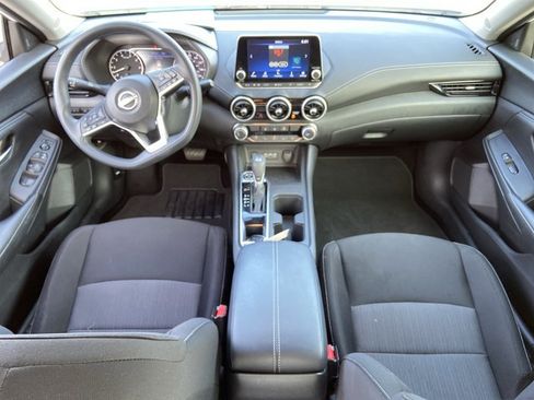 Used 2025 Nissan Sentra SV FWD image 2