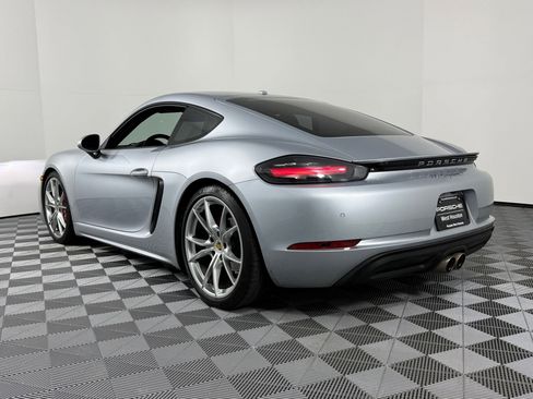 Used 2017 Porsche 718 Cayman S image 3