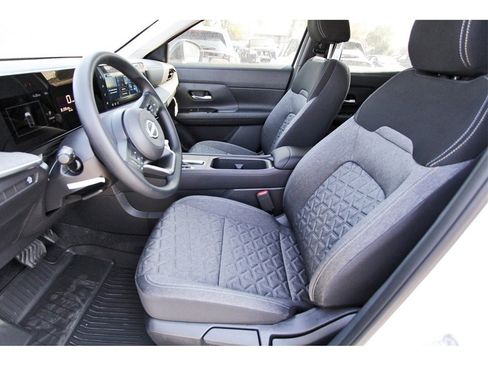 New 2026 Nissan Kicks SV image 6