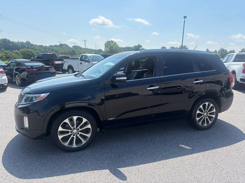 Used 2014 Kia Sorento SX w/ 3rd Row Package AWD/4WD image 18
