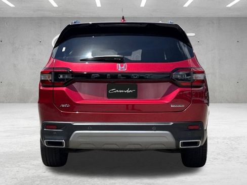 Used 2025 Honda Pilot Touring image 19