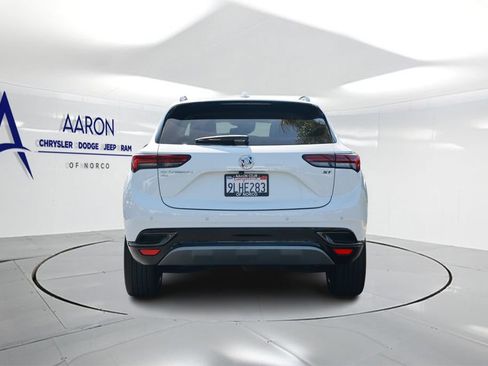 Used 2023 Buick Envision Preferred w/ Sport Touring Package AWD/4WD image 3