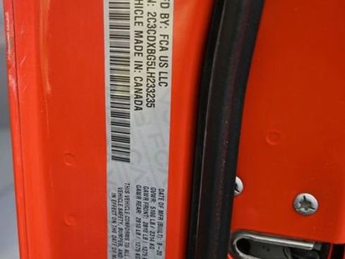 Used 2020 Dodge Charger SXT RWD image 13