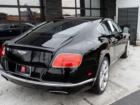 Used 2016 Bentley Continental GT image 12