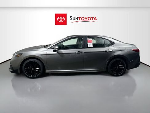 New 2026 Toyota Camry SE image 7