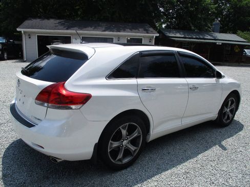 Used 2014 Toyota Venza Limited AWD/4WD image 5