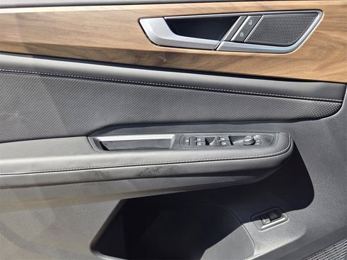 New 2026 Volkswagen Atlas SE image 18